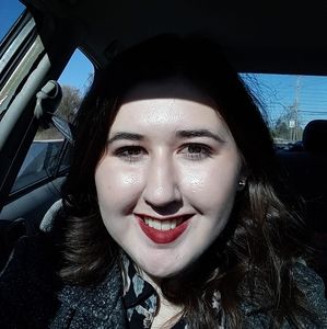 Meet your Posher, Leah